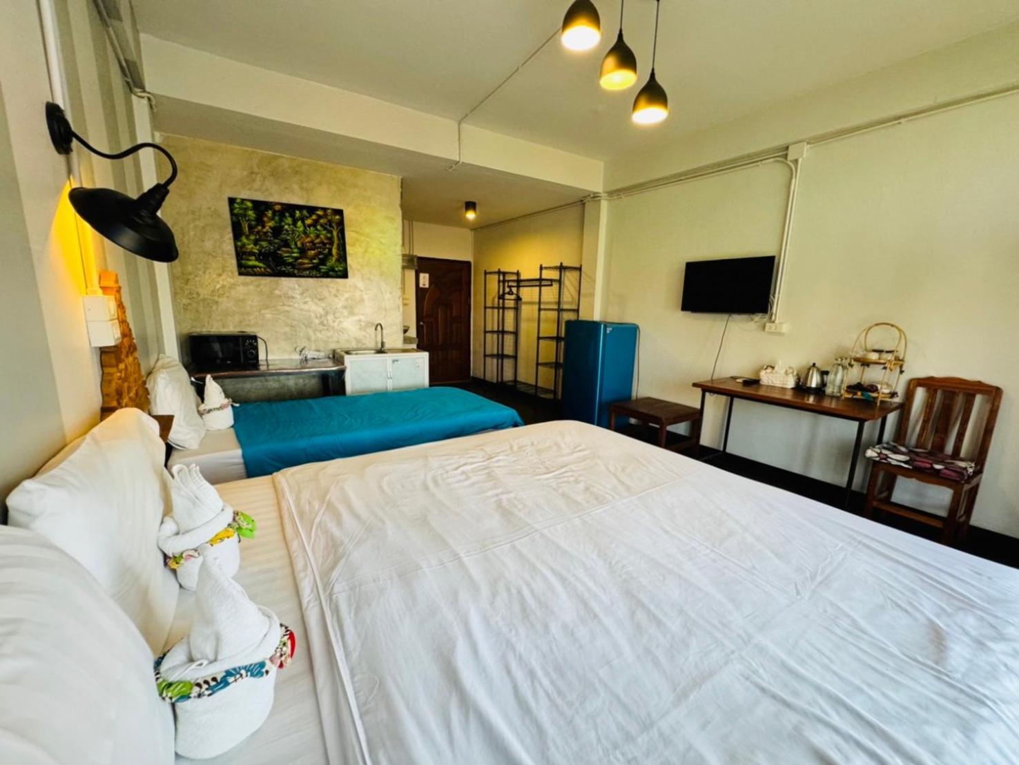 Retro At Phra Sing Guest House Chiang Mai Extérieur photo